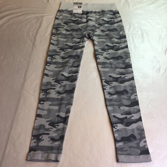 Xersion Lounge Camo Leggings Gray Large - Picture 5 of 11